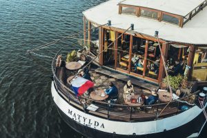 Une belle croisière sur la Seine.
